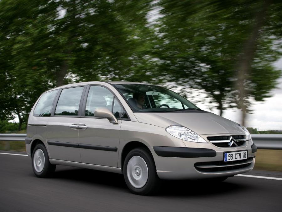  Citroen C8 2002 года  (фото 4 из 28)